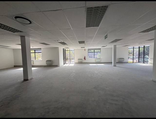 346M² OFFICE TO LET IN PLATTEKLOOF 3